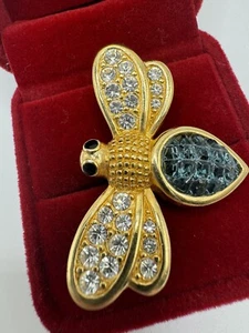 Signed Swarovski Bee Pave Clear Stone Wings Square Blue/Green Square Cut Body - Picture 1 of 12