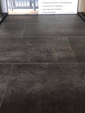 Click-Vinylfliese 2113 Check One 0.3 Neumühl Beton 4V-Fuge Sonderauktion