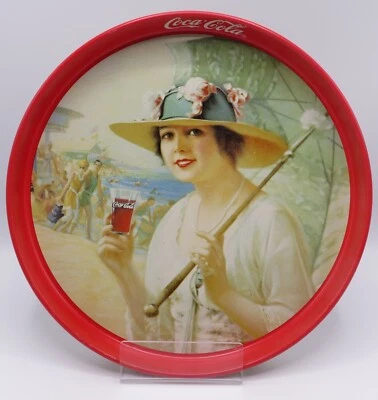 1990 Coca-Cola metal serving tray GIRLS AT THE SEASHORE reproduction of 1918 - Image 1 of 4