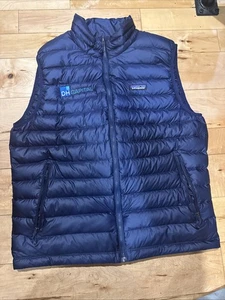 Patagonia Piumino Maglione Gilet Blu Navy Uomo Large #84622 Con LOGO DH CAPITAL - Foto 1 di 6