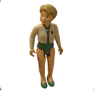 Fisher Price Loving Family Dollhouse Doll Grandma 1993 - Picture 1 of 4