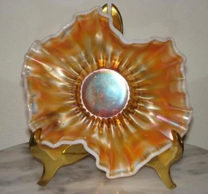 Dugan Smooth Rays with Jewelled Heart Exterior Peach Opalescent Nappy - Picture 1 of 5