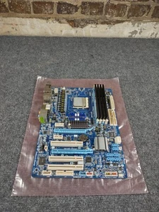 GIGABYTE GA-870A-UD3 Socket AM3 , PHENOM ii, 8GB CORSAIR XMS3 USB3 - Picture 1 of 10