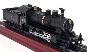Locomotive Saint-Gothard C 4/5 Class Steam Model Train + Wooden Plinth - Picture 1 of 5