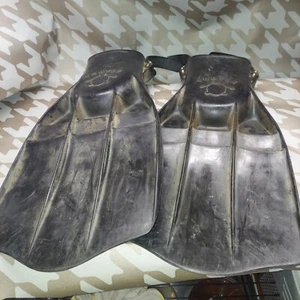 TURTLE Scuba Diving Flipper Fins - Wetsuit Able - Open Heel - Black - L/XL size - Picture 1 of 8