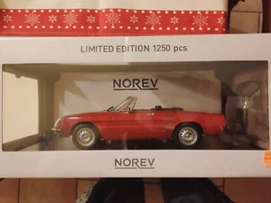 Alfa Romeo 2000 Spider 1978 rosso scala 1/18 di Norev usato con scatola. - Foto 1 di 3