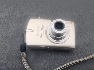 Câmera Digital Canon PowerShot SD550 ELPH 7.1 MP Prata Funciona Muito Bem - Imagem 1 de 4