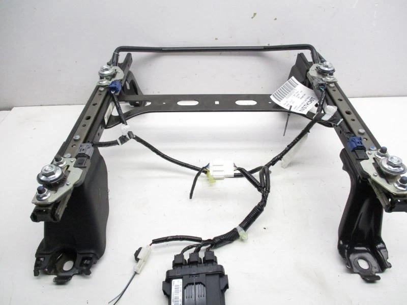 Asiento delantero derecho pista con arnés para Honda Pilot 4915 2017-2018 Foto 1 de 4