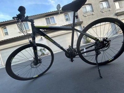 Anazai 26In Hybrid Bike, With Reload Suspension - Image 1 of 4