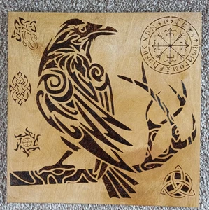 Targa corvo pirografia fatta a mano (pagana/gotica) - Foto 1 di 1