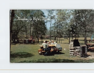 Postkarte Straßentisch Muskegon Heights Michigan USA - Bild 1 von 2