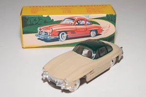 ? QUIRALU MERCEDES BENZ MERCEDES-BENZ 300SL 300 SL CREAM GREEN ROOF MINT BOXED - Picture 1 of 7