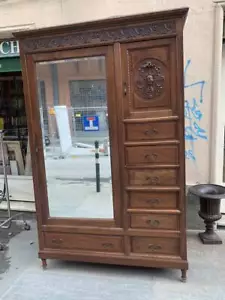 Antico armadio ad un'anta con specchio e cassetti in noce epoca inizi del XX ... - Foto 1 di 17