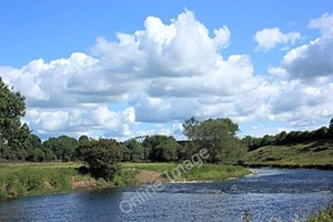 Photo 6x4 River Nore Baile Mhic Andain A bend in the River Nore where it c2010 - Picture 1 of 1