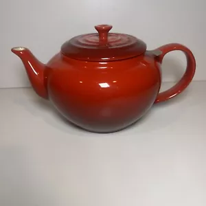 Le Creuset Stoneware Teapot with Infuser Red 32oz Capacity - Picture 1 of 5