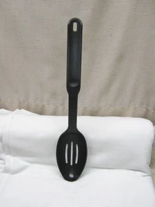 PAMPERED CHEF NYLON PLASTIC BLACK SLOTTED STRAINING SPOON UTENSIL - Picture 1 of 7