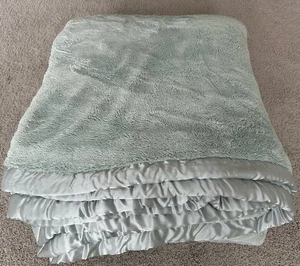 Simply Shabby Chic King Plush 2 Ply Blanket Sage - Picture 1 of 5