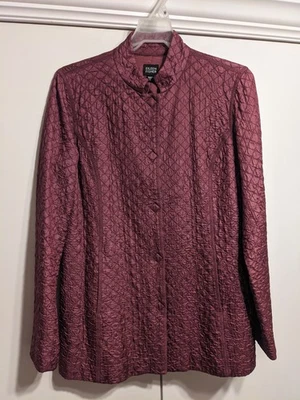 Chaqueta Eileen Fisher 100% Seda Acolchada Borgoña Botón Frontal Cuello Mandarín S Foto 1 de 4