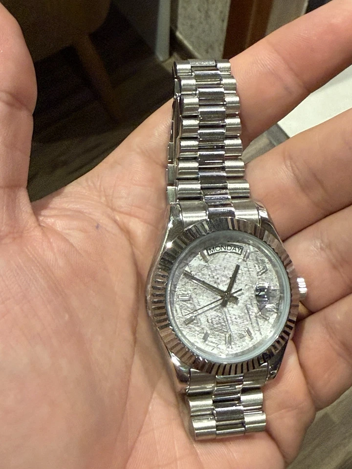 RELOJ MOD METEORITO PLATEADO 40MM PERSONALIZADO ESTILO PRESIDENTE AUTOMÁTICO JAPÓN DÍA-FECHA Foto 1 de 3