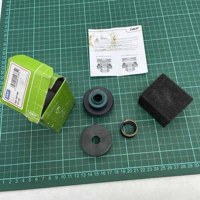 Sh2-sh01650 SKF Seal Service Kit Showa Amortiguador Trasero Cabezal de Suspensión Nuevo de Lote Antiguo Foto 1 de 4
