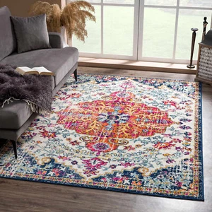 traditional floral medallion design Area Rug - Picture 1 of 7