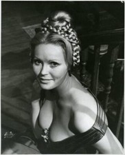 Veronica Carlson 8" X 10" Glossy Photo Reprint