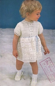 BABY/TODDLERS~DRESS~QUICK KNIT /DK YARN~CROCHET PATTERN~20"-24" CHEST (OX 44) - Picture 1 of 2