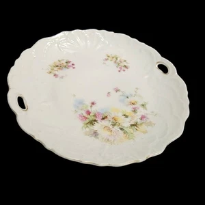 Vintage 9,5" Porzellan Griff Kuchenplatte Floral geprägter Rand - Bild 1 von 3