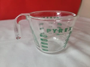 Taza Medidora Pyrex Verde De Colección Rara Corning Hecha en EE. UU. 8 Onzas Una Taza - Imagen 1 de 5