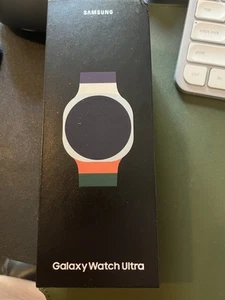 Brand New Samsung Galaxy Watch Ultra 47mm LTE Bluetooth SM-L705U Titanium Silver - Photo 1 sur 3