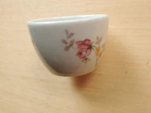 Porcelaine de Baudour Cerabel, Belgium - Small Cup "Palace Hotel Bruxelles" - Picture 1 of 7