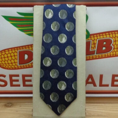 ESTRUCTURA "Tie" Foto 1 de 2