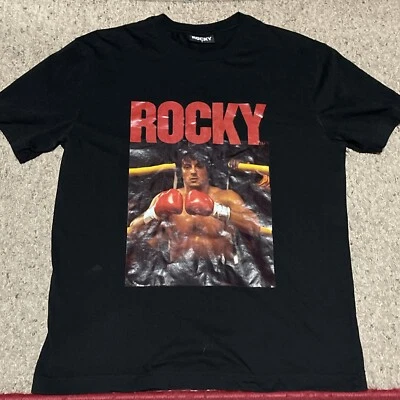 Camiseta Rocky Oficial Masculina S Preta Gráfica Topman Sylvester Stallone Boxe - Imagem 1 de 4