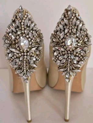 Badgley Mischka Kiara Embellished Dress Ivory Peep Toe 4 3/4" Heel Size 7 NEW - Image 1 of 4