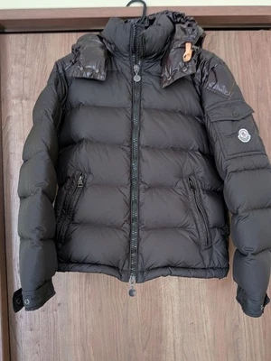 MONCLER коричневый вниз куртки с капюшоном размер 0 отличном состоянии б/у - Изображение 1 из 4