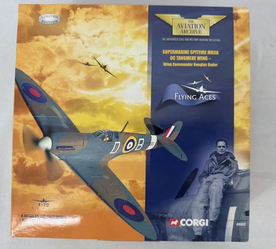 Литая модель Corgi 49002 1:72 Supermarine Spitfire MkIIa OC Tangmere Wing как новая в коробке Le - Изображение 1 из 4