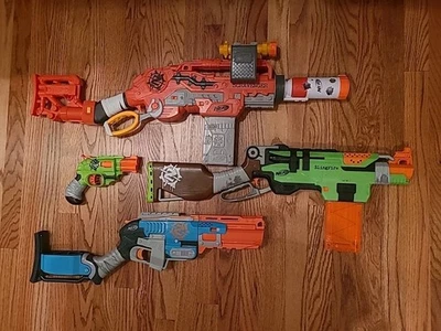 Lot Of 4 Nerf Zombie Strike SledgeFire Slingfire Dart Guns Scravenger Working - Image 1 of 4