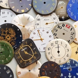 🕰️Lote de 38 esferas de reloj vintage de la URSS - Raketa, Pobeda, Luch y otros - Imagen 1 de 17