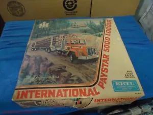 Vintage Ertl 1:25 International Paystar 5000 Logger Truck/Trailer Combo - Bild 1 von 9