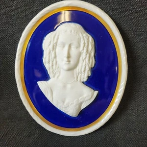 Vintage Unter Weiss Bach Germany Porcelain Cobalt Cameo Wall Plaque  - Picture 1 of 8