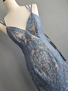 Black by Alexia Designs Blue Shadow On Nude Pailletten Kleid Abschlussball Heimkehr Abend - Bild 1 von 13