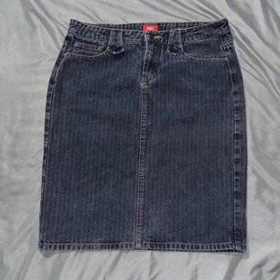 Mossimo Stretch Denim Skirt Vertical Striped Women’s Size 11 Mid Length Pockets. - Image 1 of 4