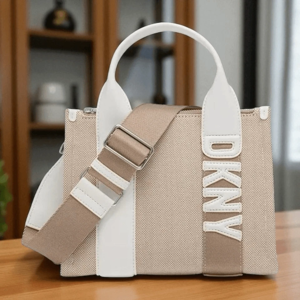 Bolso de Viaje DKNY Holly Grande Blanco Natural con Correa Ajustable Nuevo con Etiquetas $188 Foto 1 de 4