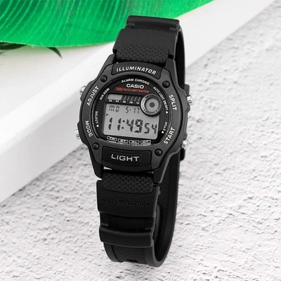 Casio W-220H-1A черный цифровой черный смолы осветитель кварцевые подростковые спортивные часы - Изображение 1 из 4