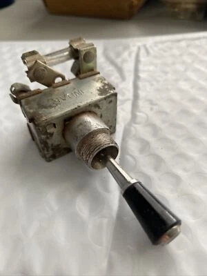 INTERRUPTOR CALENTADOR STUDEBAKER HAWK USADO 1542246 Foto 1 de 4