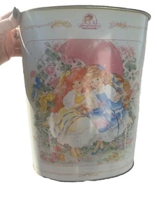 Bidone rifiuti metallo ovale 13x10,5x7,25 Marsh Allen Lady Lovely Locks 1987 vintage - Foto 1 di 11
