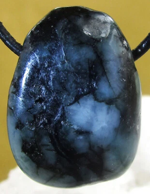 SMARAGD    Trommelstein gebohrt  EDELSTEIN  ANHÄNGER      Nr.10 - Bild 1 von 2