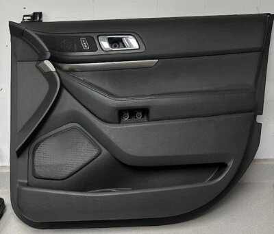 2011-2019 Ford Explorer OEM RH Front Passenger Side Door Panel Foto 1 de 4