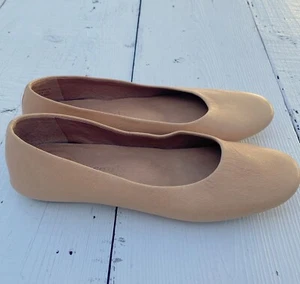 Zapatos planos de ballet Gentle Souls Kenneth Cole beige para mujer 9,5/41 - Desgaste de estante - Imagen 1 de 7