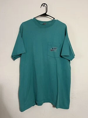 CAMISETA DE COLECCIÓN Y2K FINALES DE LOS 90 NIKE BOOTLEG TEEL BOLSILLO VERDE TALLA XL Foto 1 de 3